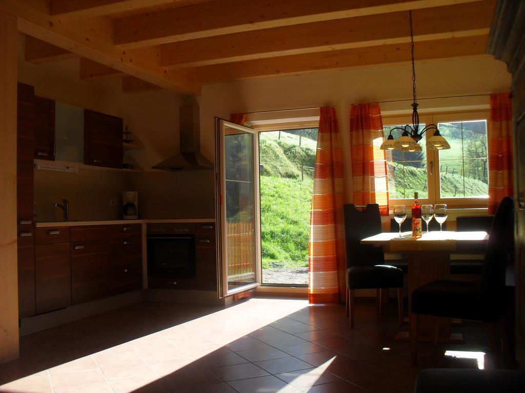 Bio-Bergbauernhof Moeslhof Apartment ไอเกน อิม เอนน์สทาล ภายนอก รูปภาพ